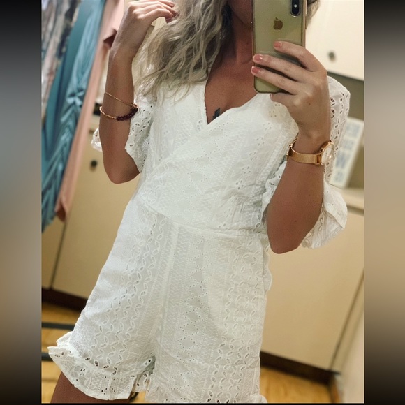 White Lace Romper - Picture 1 of 3
